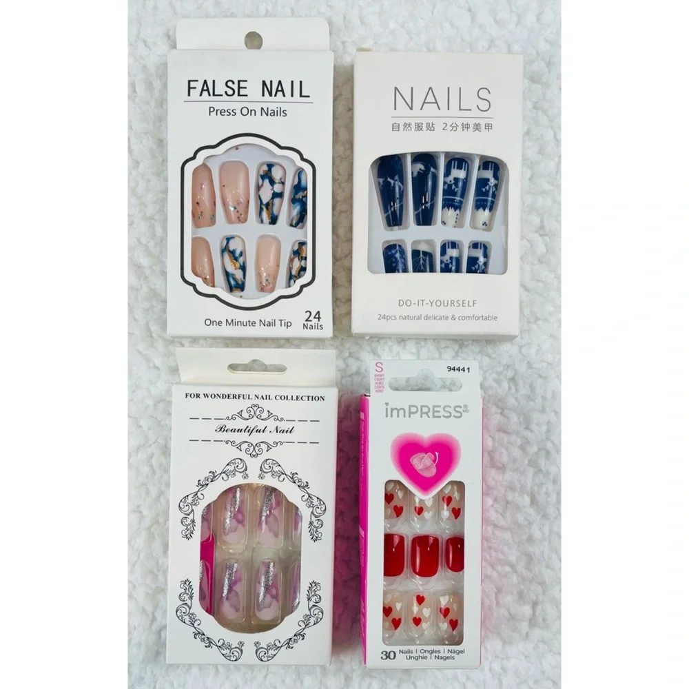 (NIB) Bundle of 4 Variety Press On Nails - Picture 1 of 12